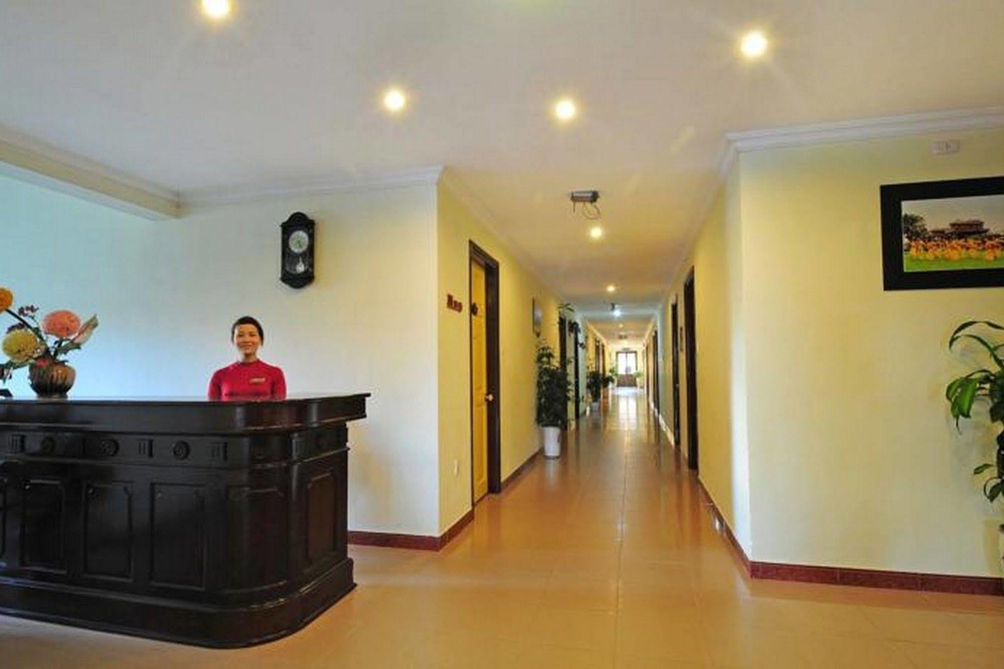 Duy Tan Hotel Hué Extérieur photo
